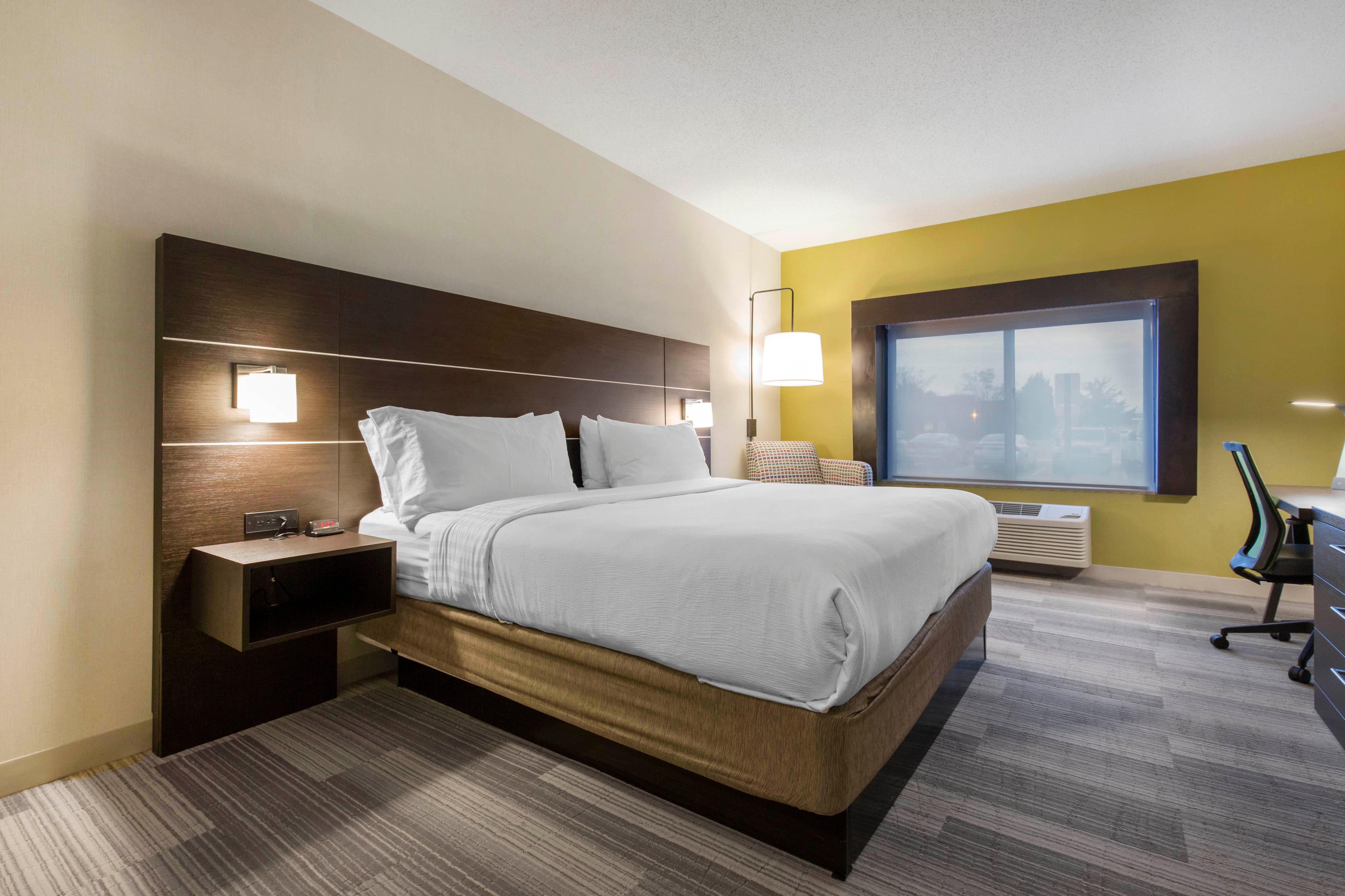 Holiday Inn Express And Suites Chicago West - St Charles By Ihg Сент-Чарльз Экстерьер фото