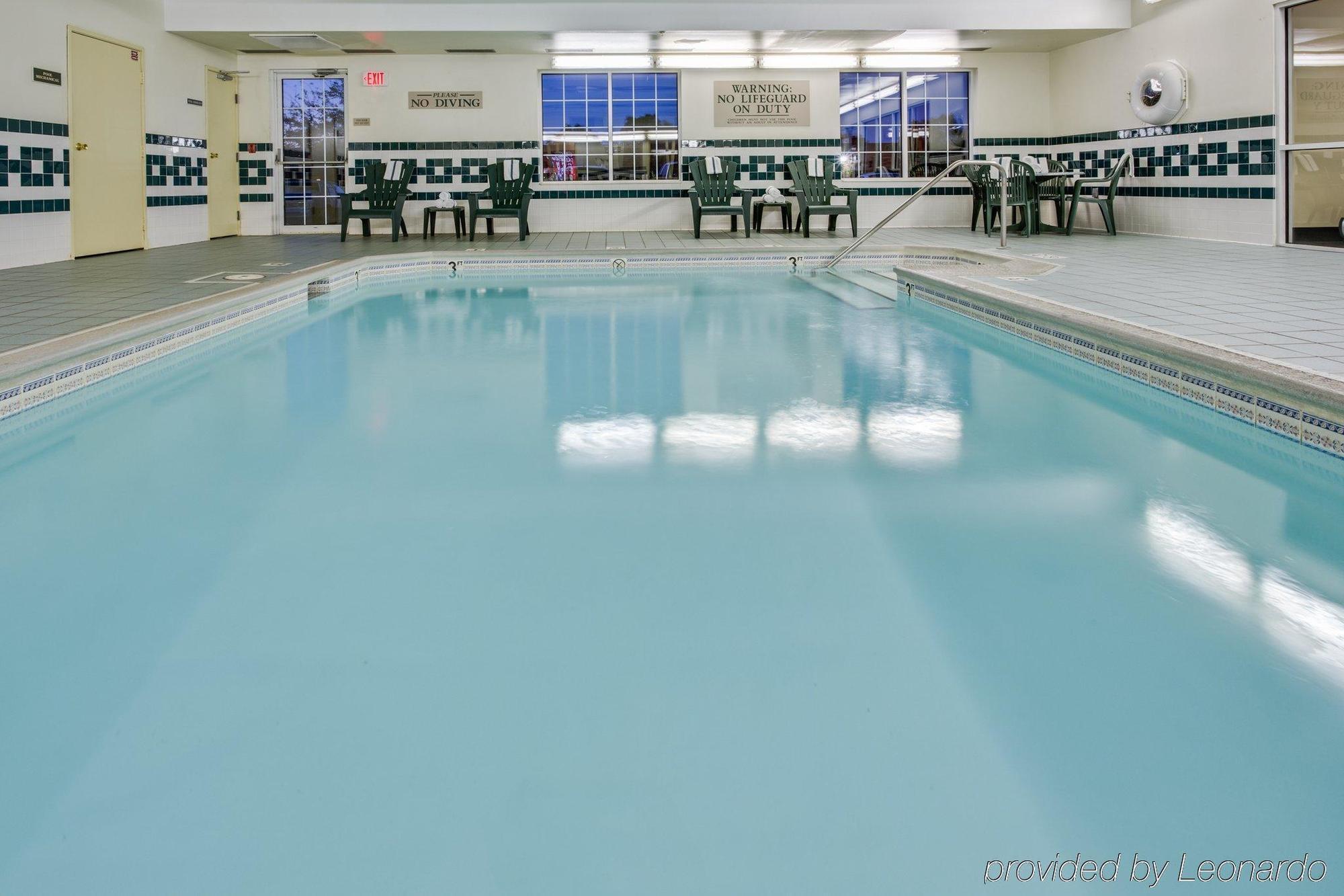 Holiday Inn Express And Suites Chicago West - St Charles By Ihg Сент-Чарльз Экстерьер фото